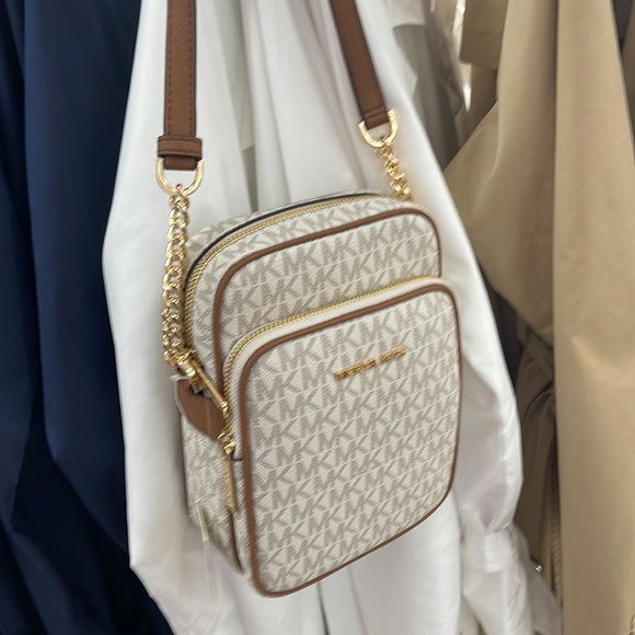 Michael Kors Jet Set Travel NS Chain Medium Logo Crossbody Bag Vanilla Color - Picture 10 of 16